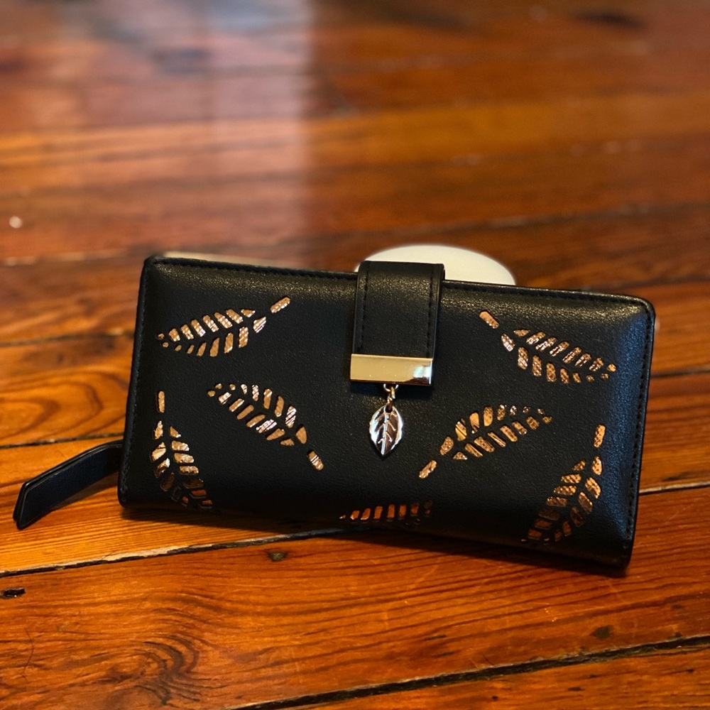 Vegan Leather Black & Gold Wallet Leaf Cut Out Design NWOT